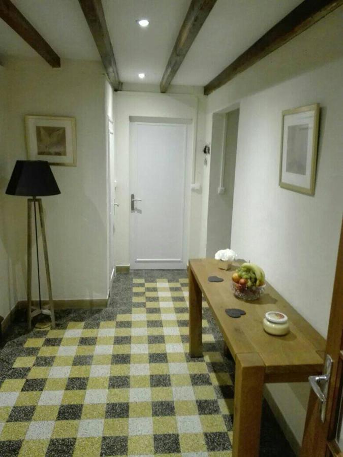 L'Esquilon Chambre D'Hote Bed & Breakfast Thiat Exterior photo