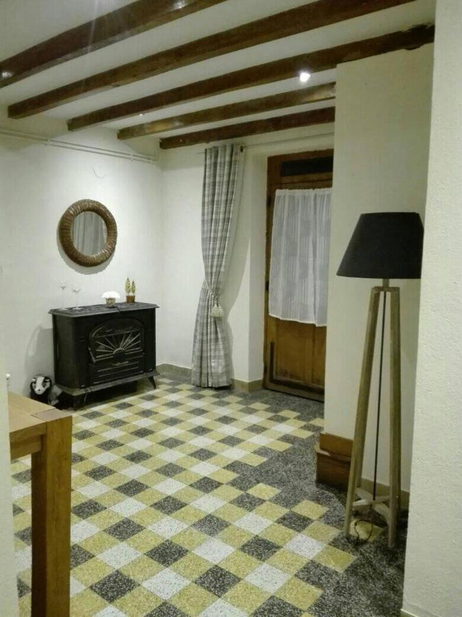 L'Esquilon Chambre D'Hote Bed & Breakfast Thiat Exterior photo